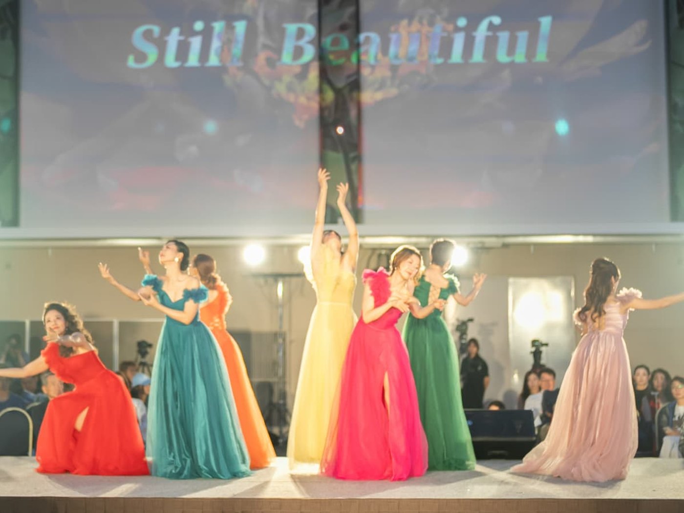 命のランウェイステージ「Still Beautiful」の舞台